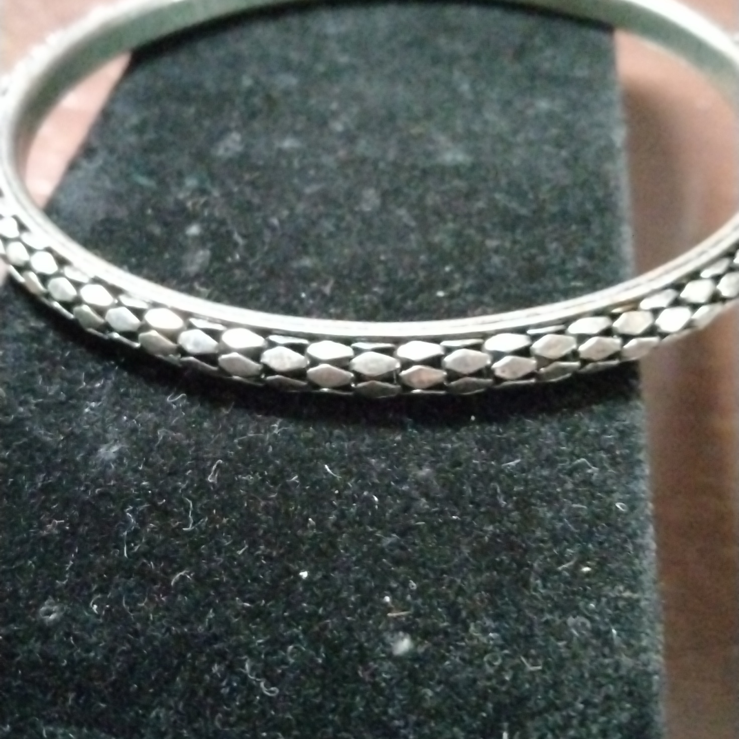 Tangle Scallop Bangle